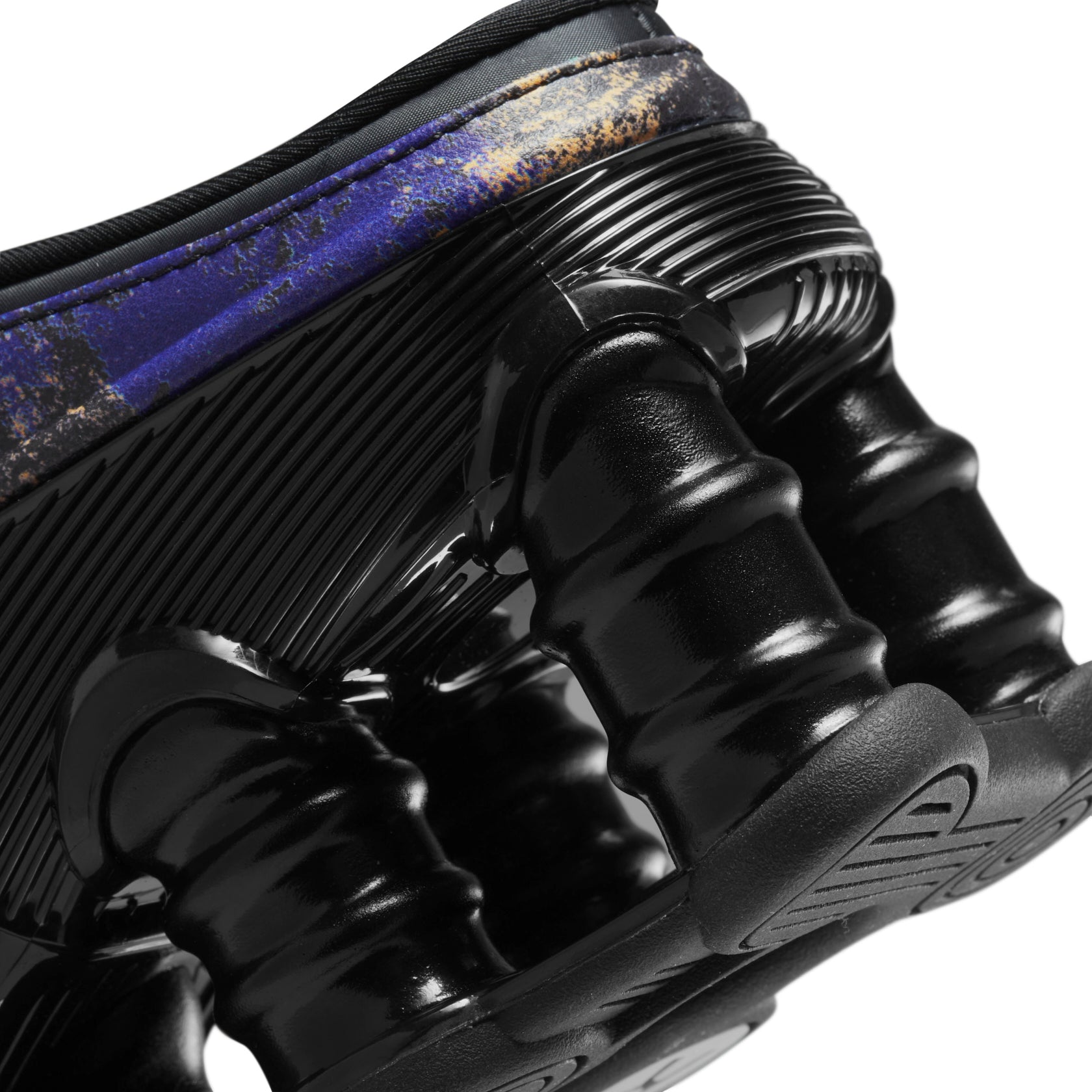 Nike Shox MR4 in Black | Official Online Shop